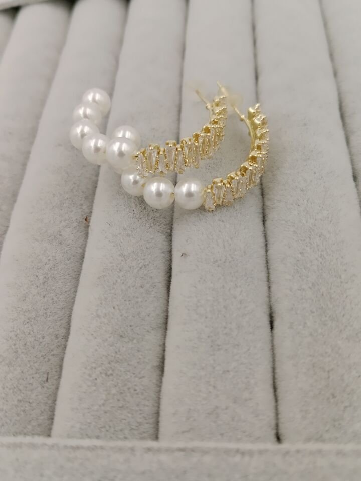 İncili Zirkon Taşlı Küpe