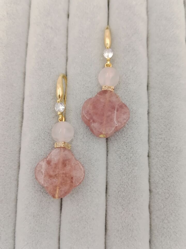 Çilek ve Pembe Kuvars Yonca Tasarım Küpe