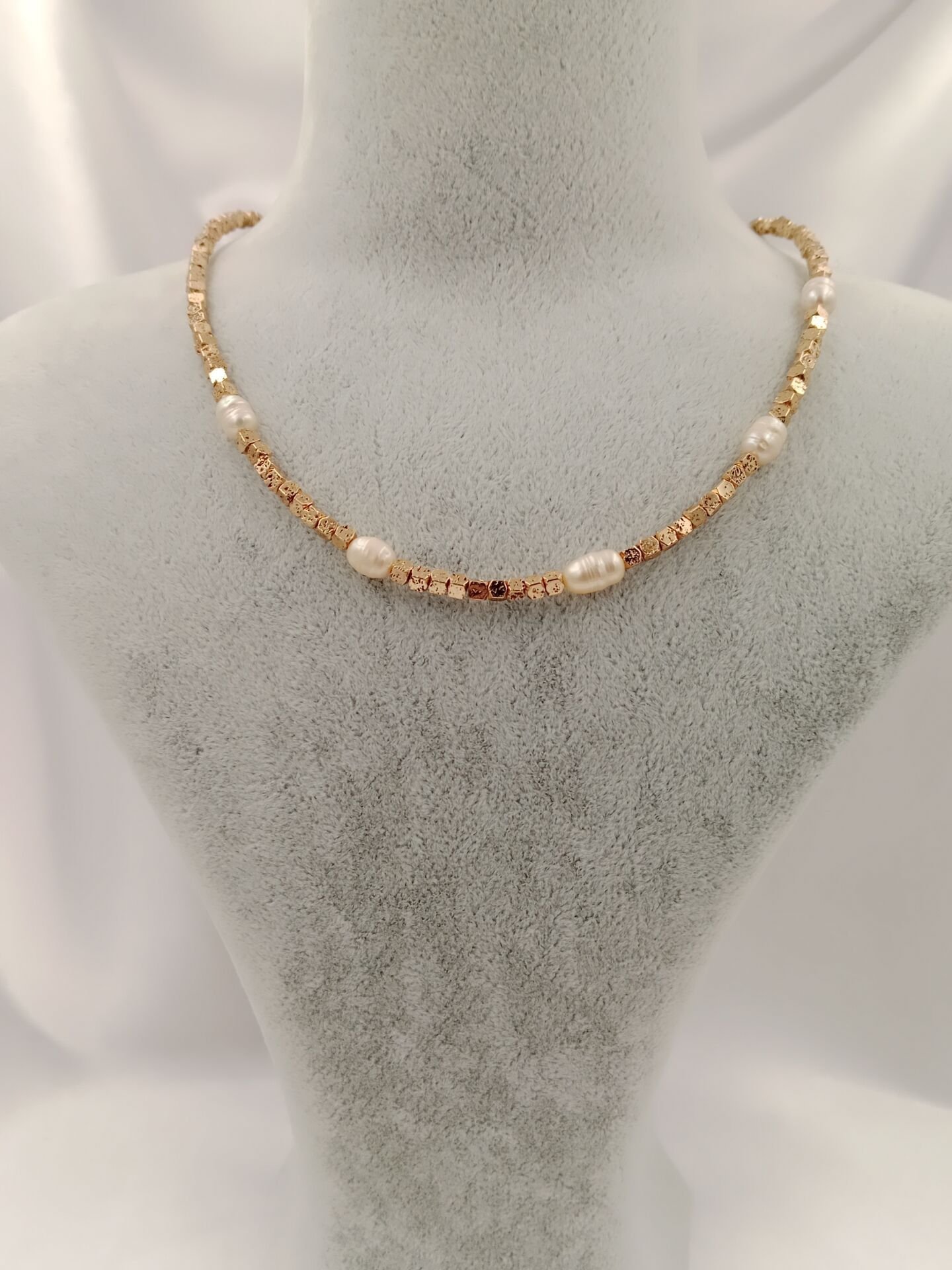 Lovely Lav Gold İncili Minimal Lav Taşı Kolye